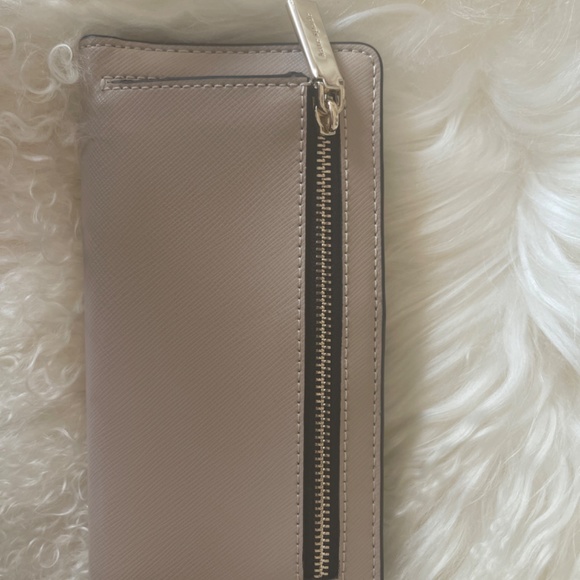 Kate Spade Women’s Slim Wallet - Picture 2 of 3